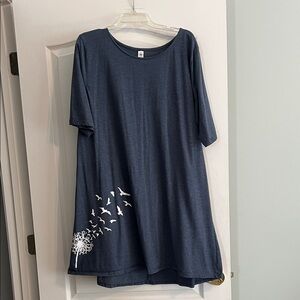 Chic Navy Tunic with Bird and Dandelion Motif 2XL